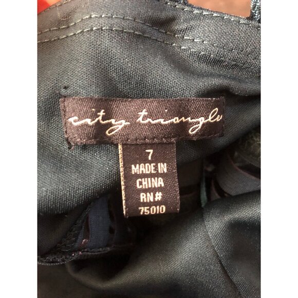 City Triangles Juniors Size 7 Green Sleeveless Lined Dress Party Cocktail - Picture 4 of 6